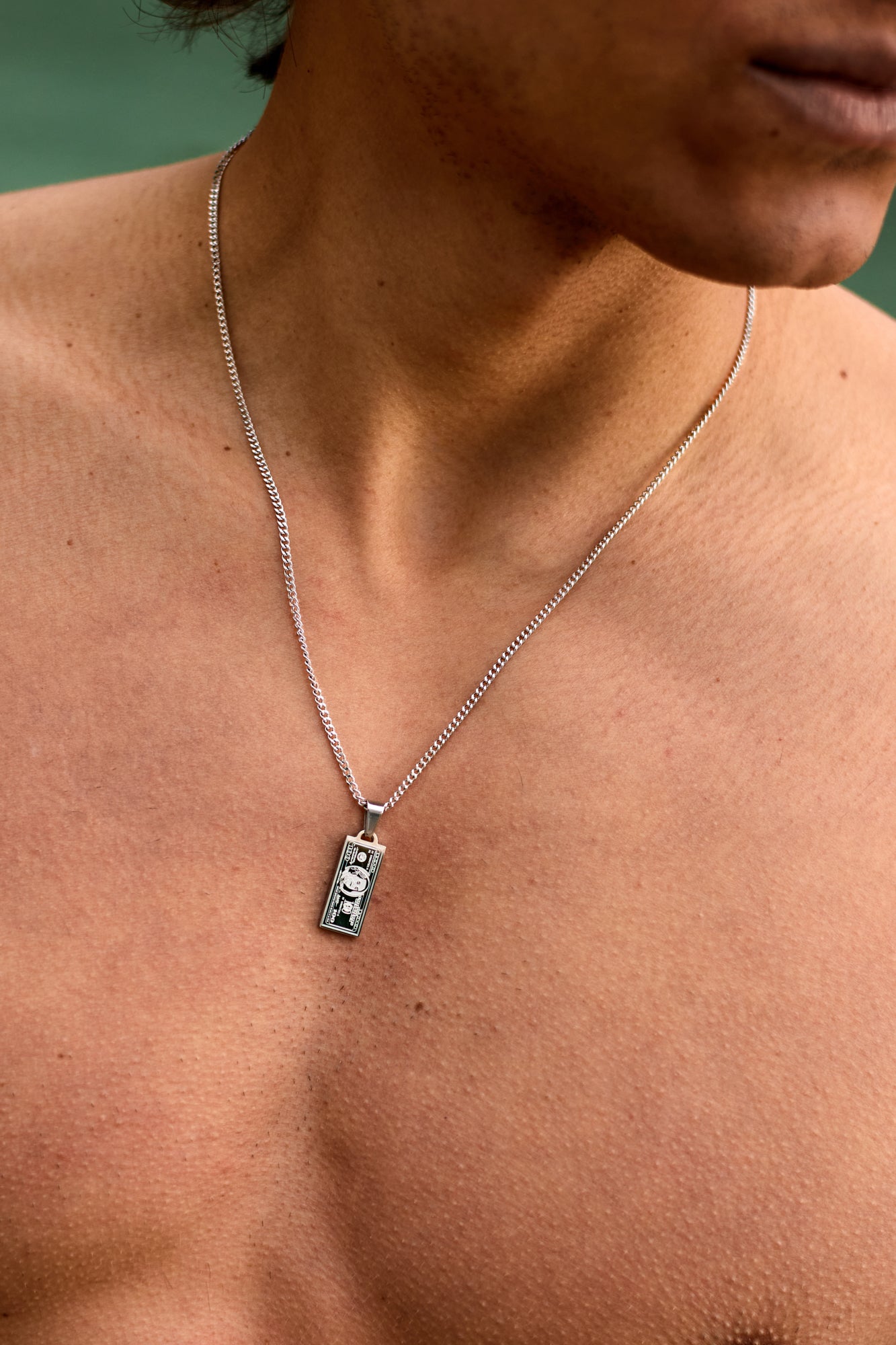 HUNDRED NECKLACE
