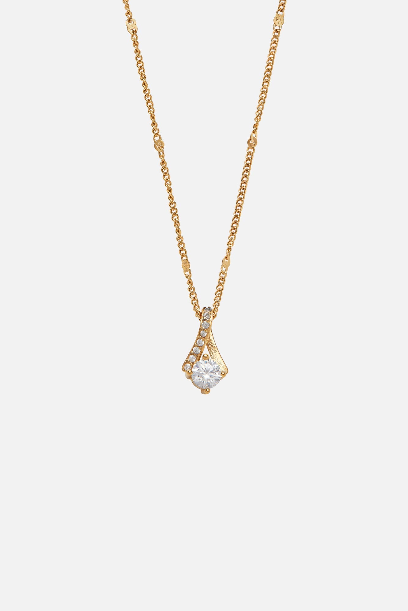 GARDENIA NECKLACE