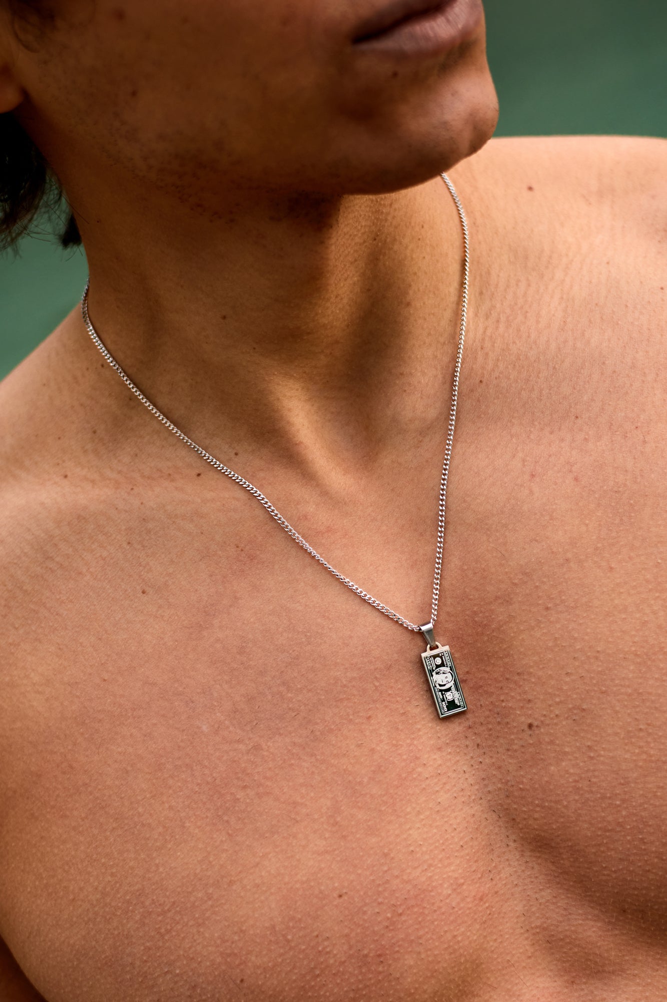 HUNDRED NECKLACE